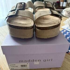 Madden Girl Sandals Double Strap platform size 8.5 moisture wicking Arizona Tan